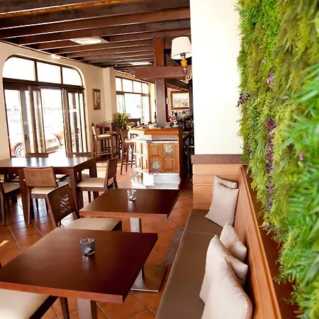 Tarik Hotel