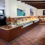 Tarik Hotel